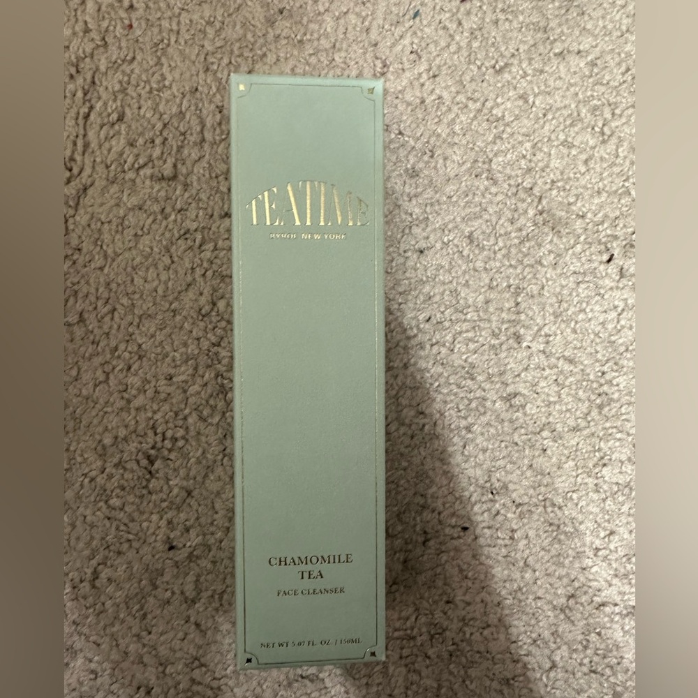BNIB- Byroe Teatime Chamomile Cleanser